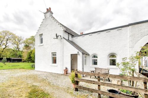Dunoon House | Argyll Farmhouse-Idyllic Setting-Sleeps10