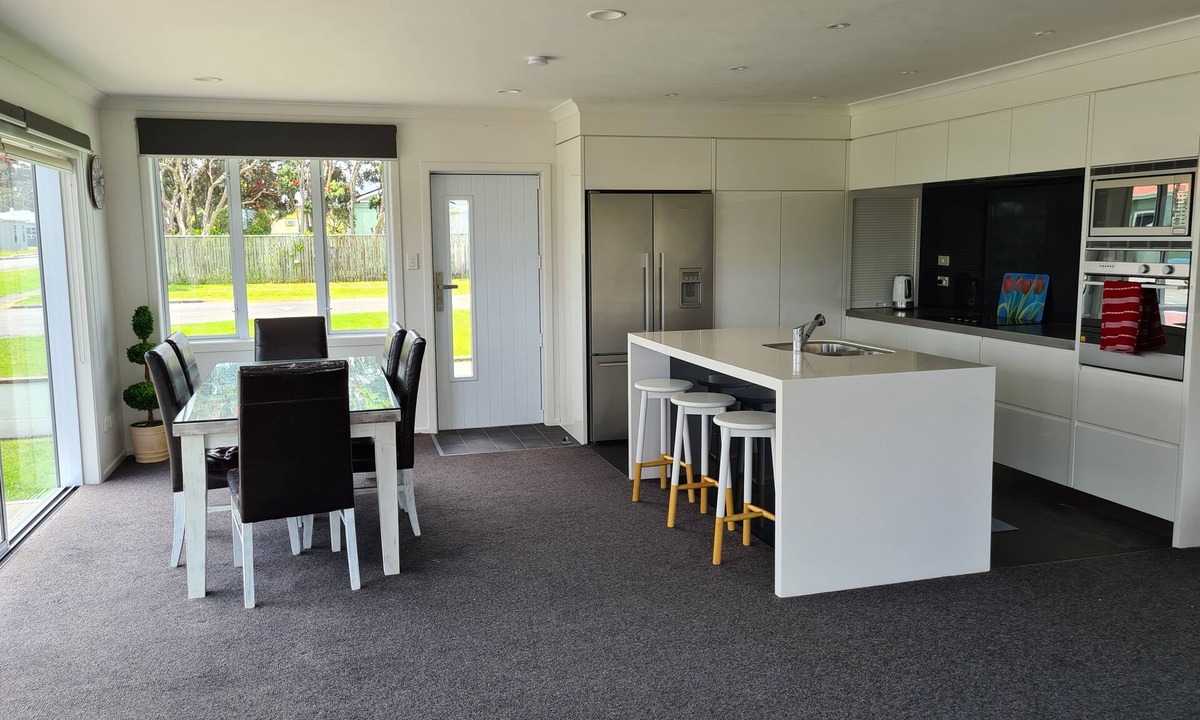 Opunake House | *Argyll Retreat *