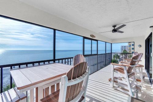 Madeira Beach House | Arie Dam 304