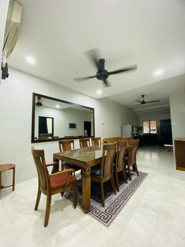 Kampung Bukit Katil House | Arissa HomeStay