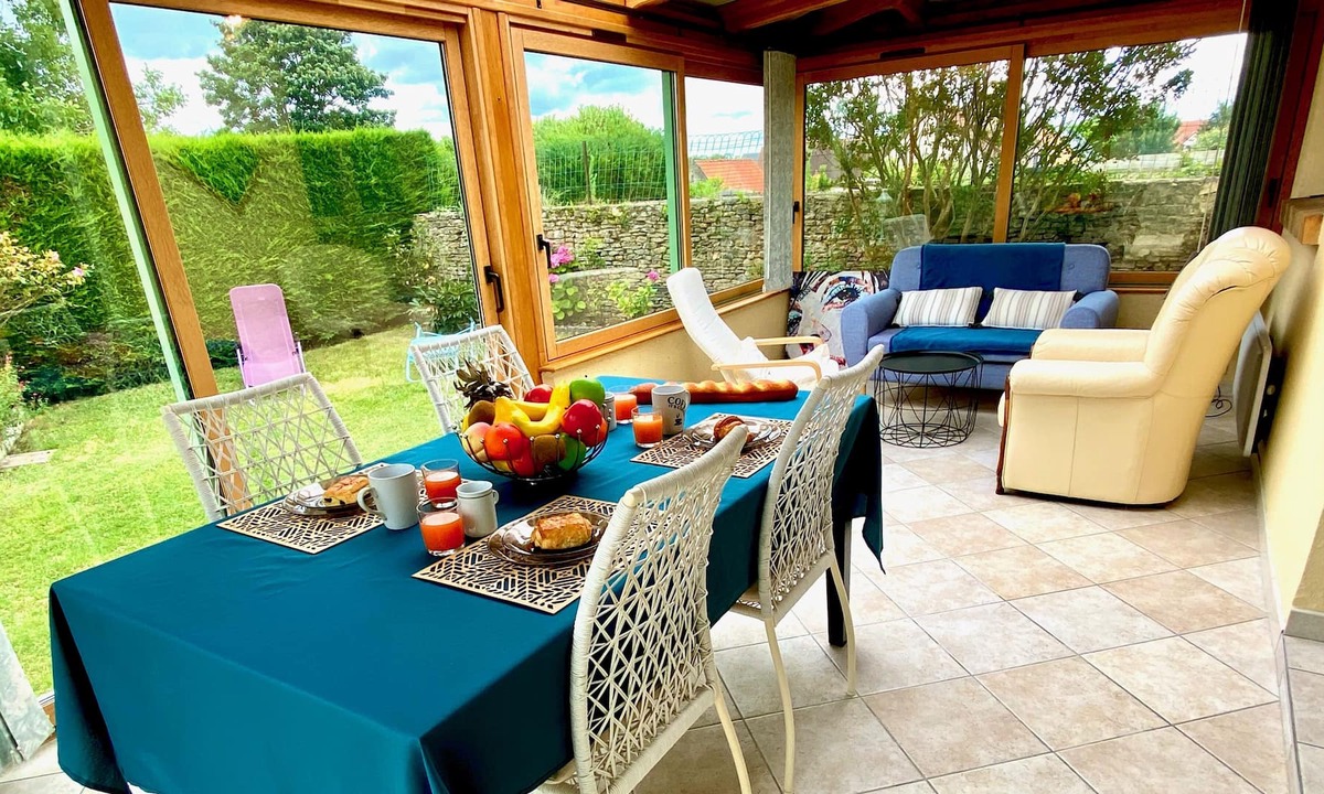 Periers-sur-le-Dan House | Arkas YourHostHelper