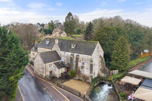 Bibury House | Arlington Mill