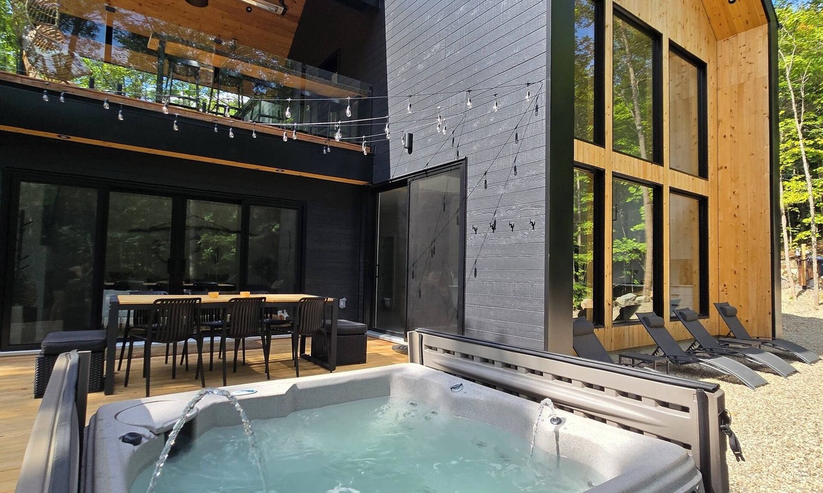 Cantley Cottage | Armoni Ski & Spa - Scandinavian Luxury Chalet
