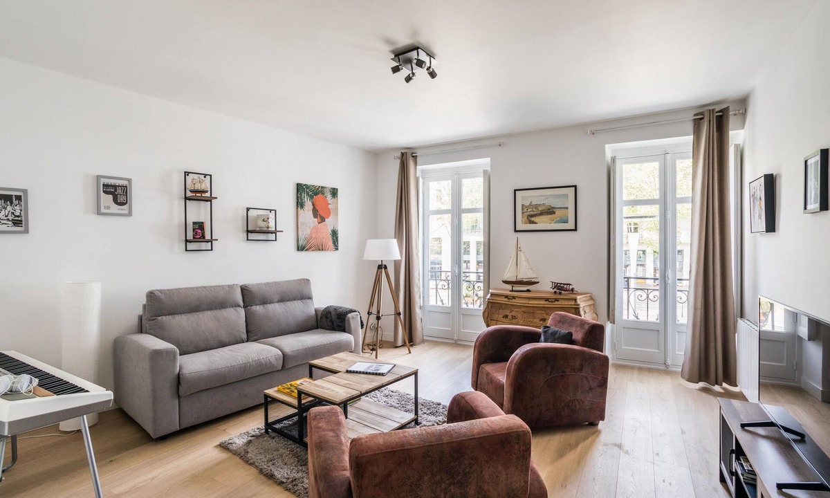 Decre-Cathedrale Apartment | Armstrong - Charmant logement au coeur de Nantes