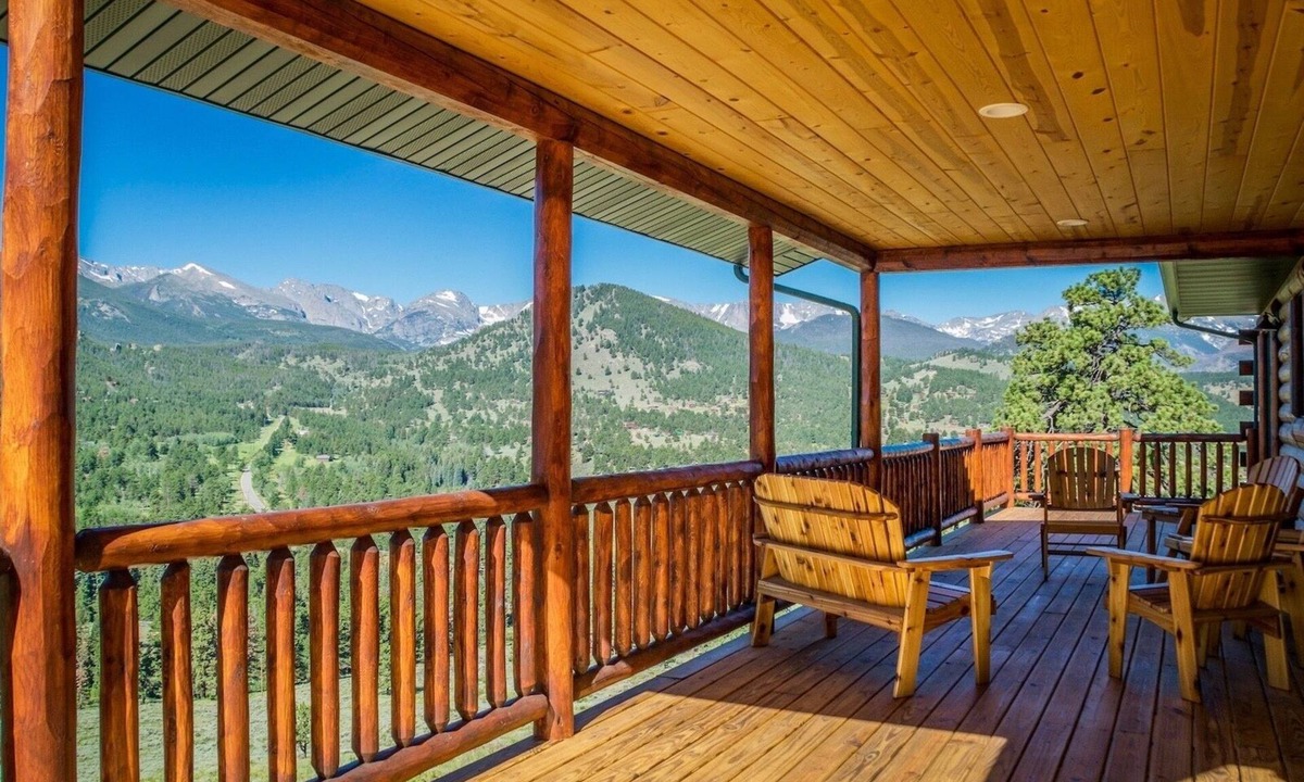 Windcliff Estates House | Armstrong Log Cabin Vacation Home at Windcliff
