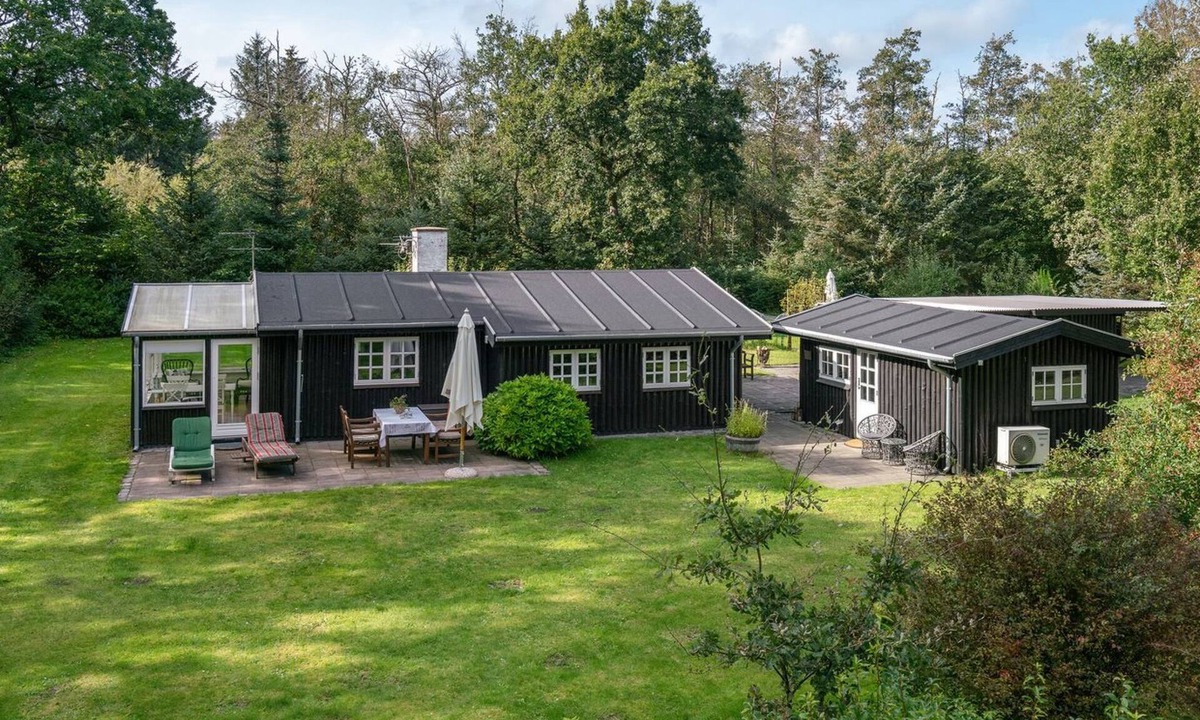 Asaa House | "Arnborg" - 2km from the sea by Interhome