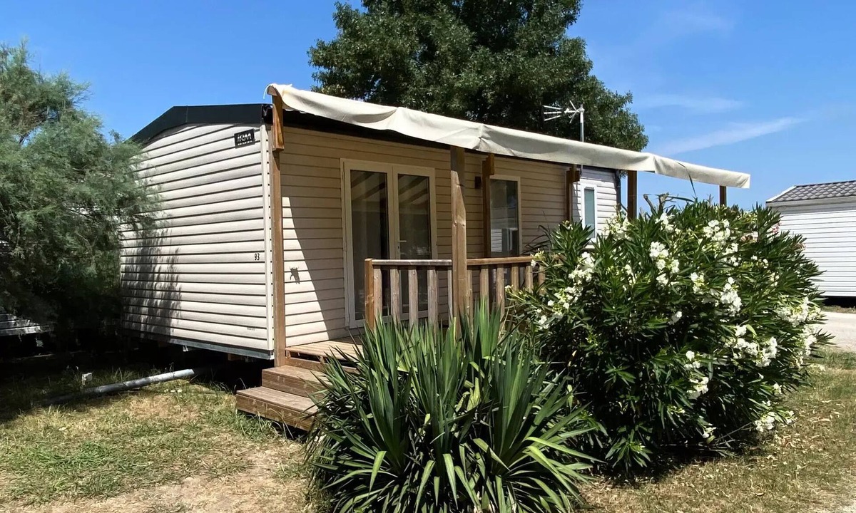 Villeneuve-les-Maguelone House | Arnel Campsite * - Mobile home Riviera Flower - 32m2 - 2 bedrooms 4 people