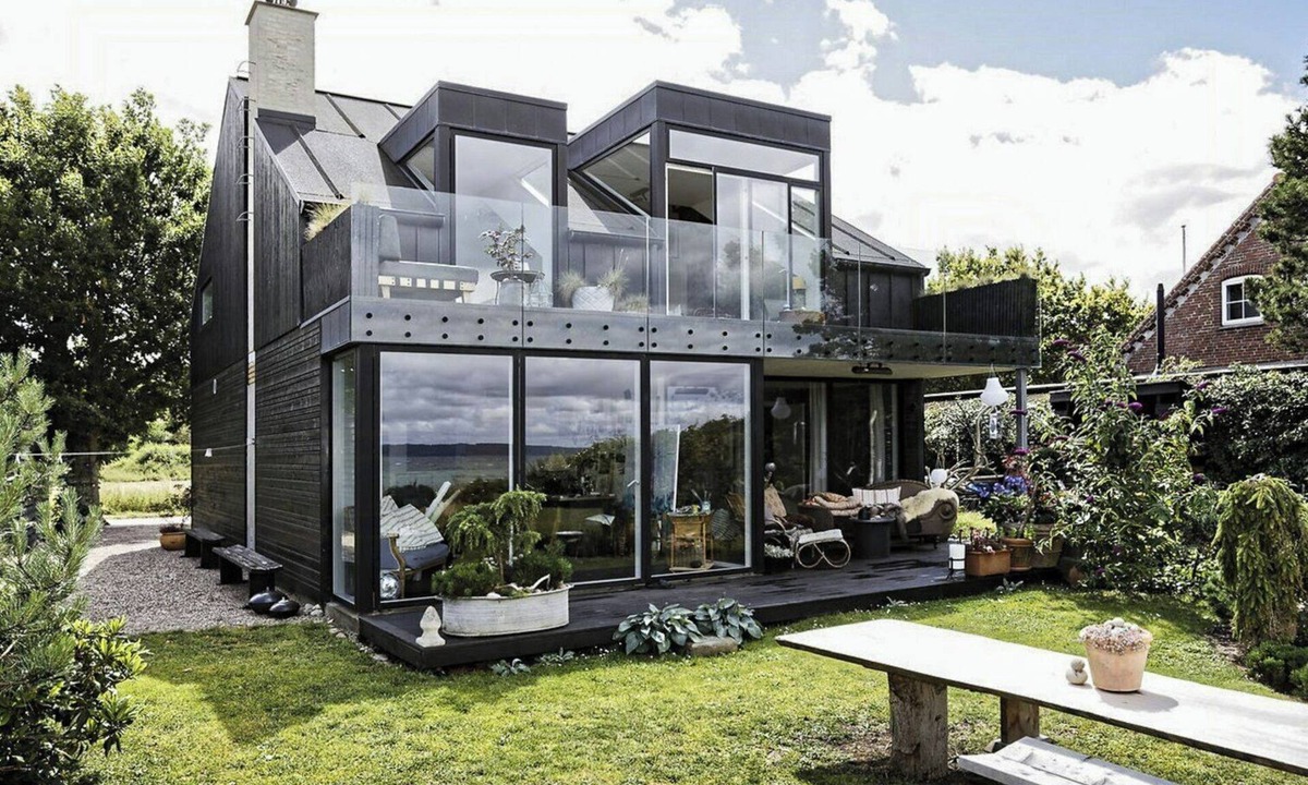 Fredericia House | Art and panoramic view at Trelde Næs