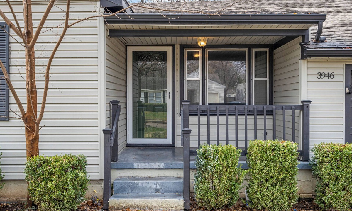 Tulsa House | Art Deco 2 Bedroom Home