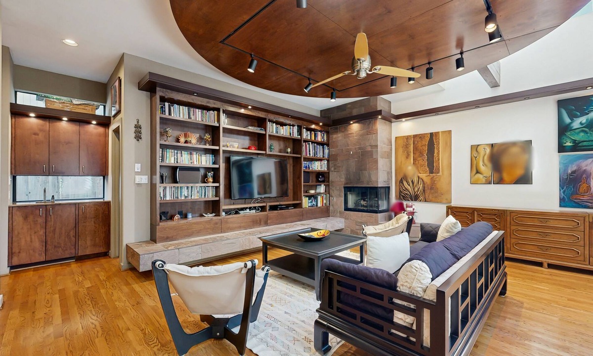 Montrose House | Art-filled architectural gem home w private pool & fireplace - view of downtown