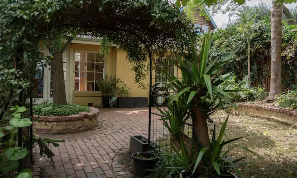 Fitzroy North House | Art House on the park