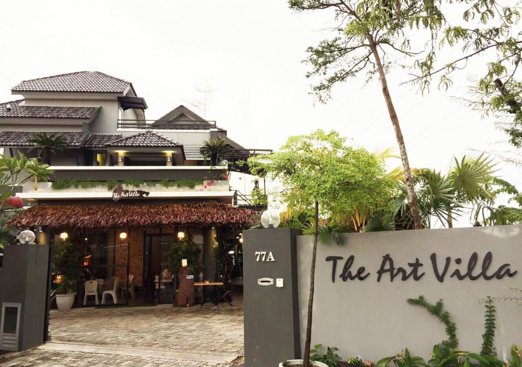 Kampung Tambak Bunga Resort | Art Villa