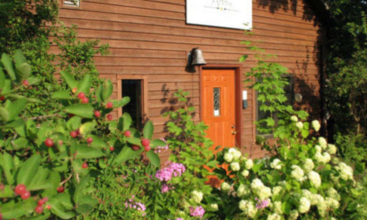 Amherst House | Artha Bed and Breakfast