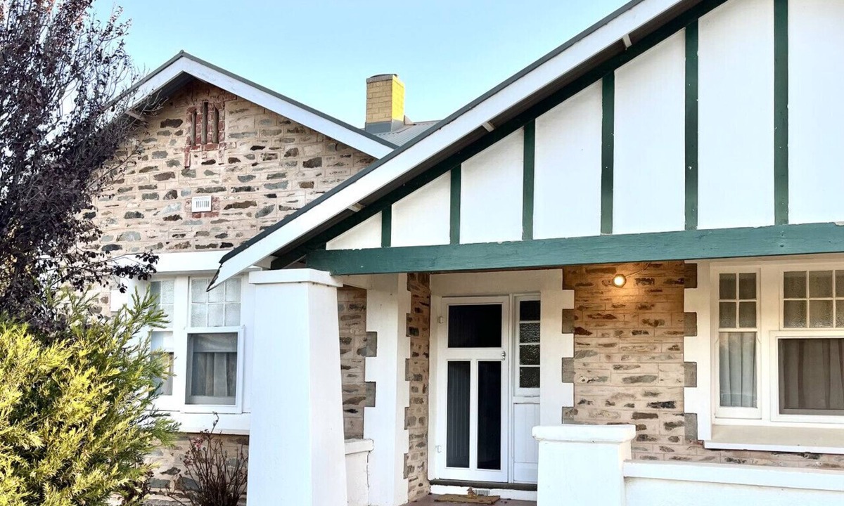 Burra House | Arthur's Place - Burra