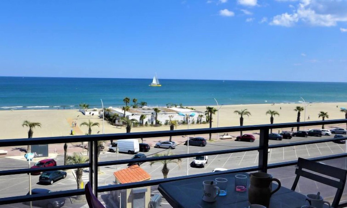 Le Grand Large Apartment | Artimon by Interhome