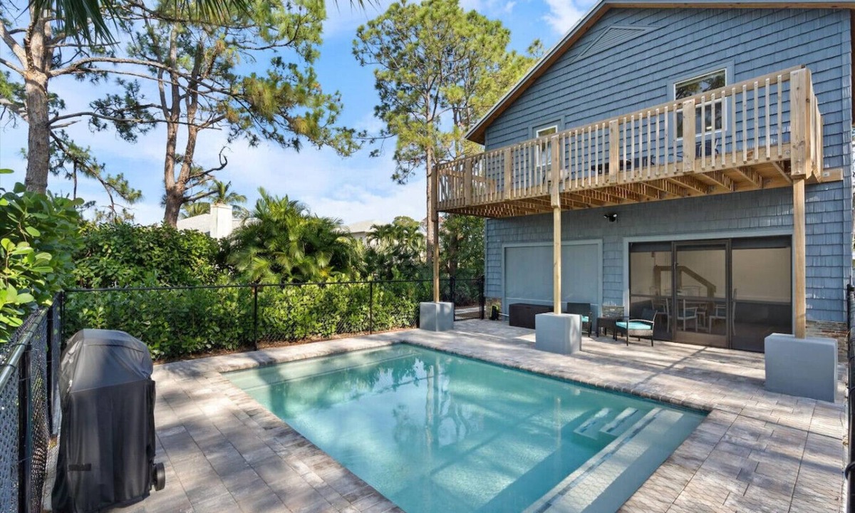 Palm Beach Country Estates House | Artisan Oasis Hand-Built Charm