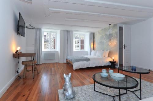 Saint-Flour Apartment | Artist Flat Saint Flour