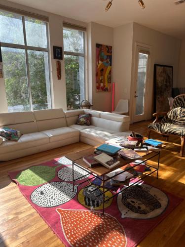 Montrose House | Artist retreat in the heart of Houston