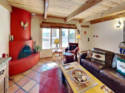 Northeast Santa Fe Apartment | Artist Road #7