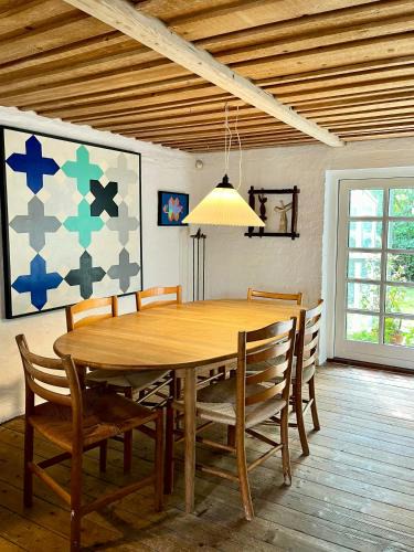 Horslunde House | Artist's House In First Row By Smålandshavet