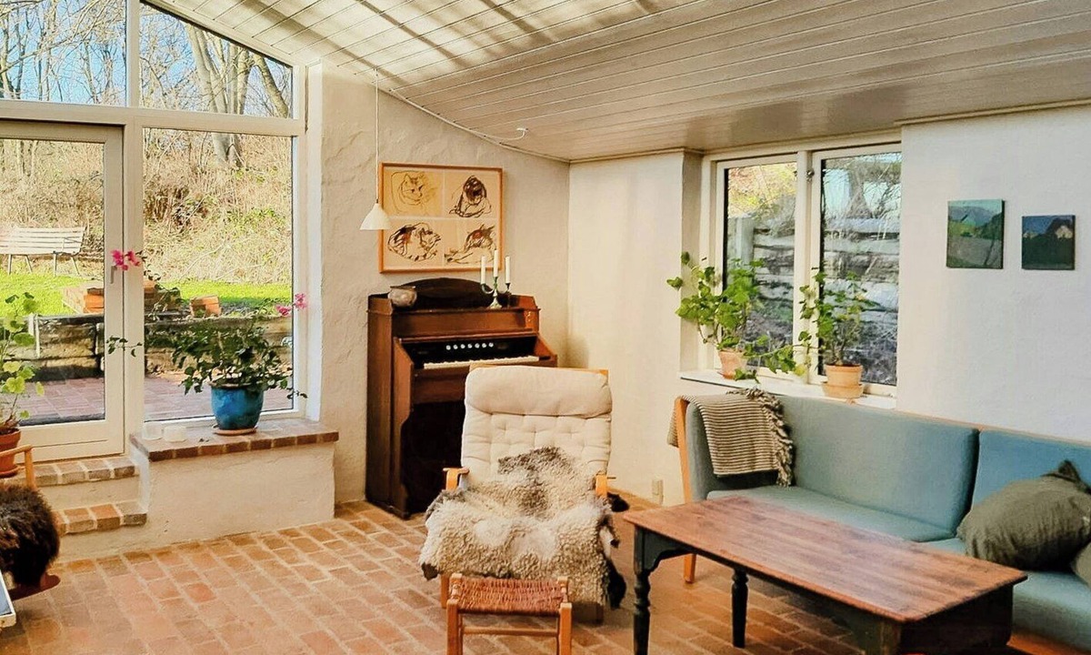 Nykobing Mors House | Artist's house with soul near Hanklit
