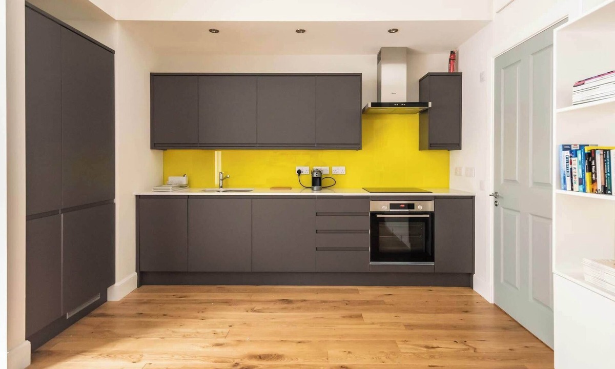 Stockbridge Apartment | Artist's Studio in Stockbridge