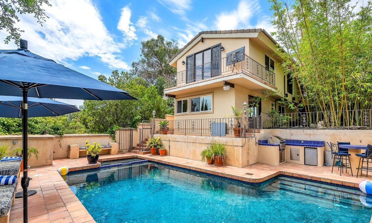 Woodland Hills Villa | Artist Zen Villa, 4-bdrm gated compound, private saline pool and spa with views!