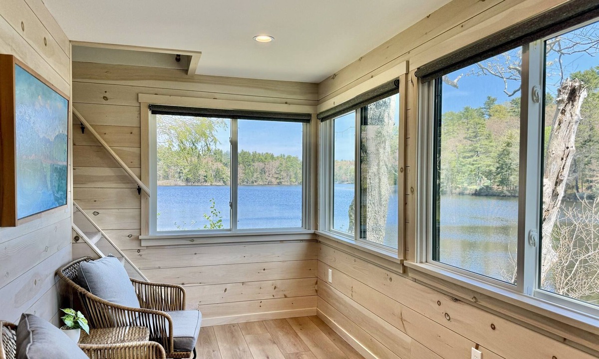 Boothbay Cottage | Artistic Cottage on Knickerbocker Lake with kayaks