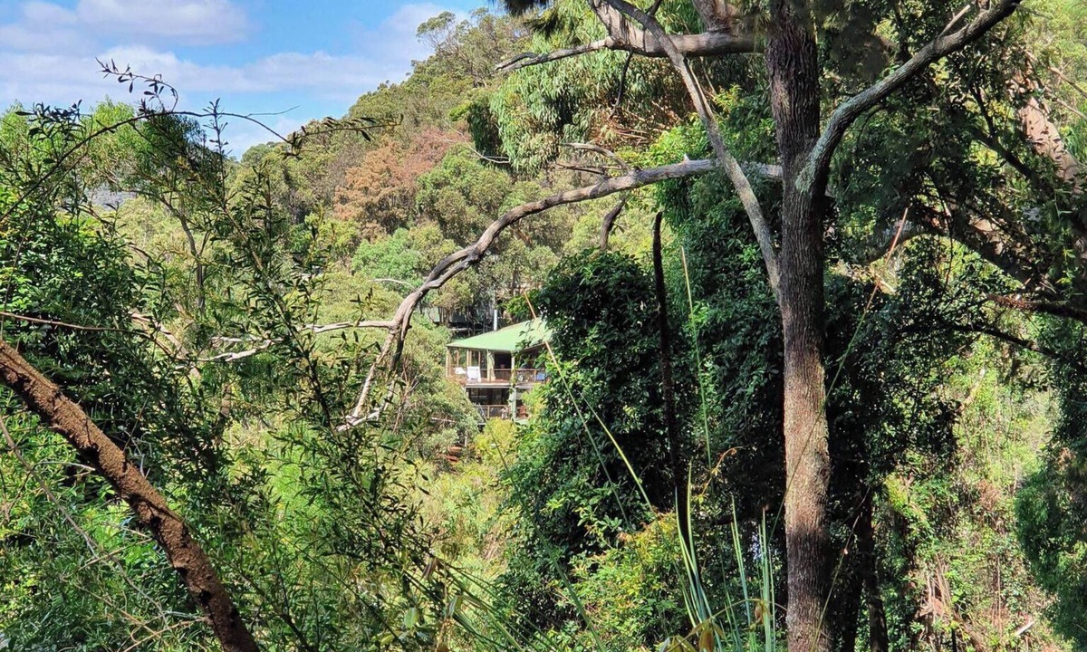 Bar Point House | Artists Retreat - Boat Access Only