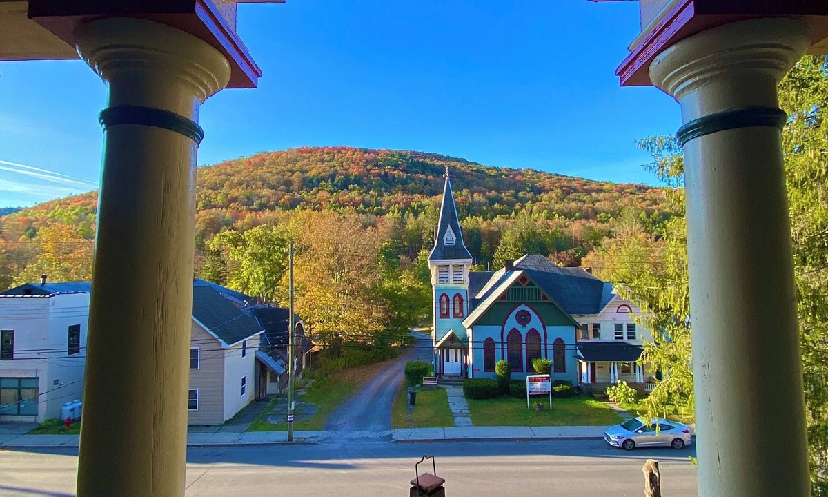 Fleischmanns Bed & Breakfast | Arts Inn