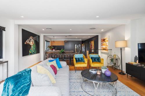 Newtown House | Artscape, Newtown Villa