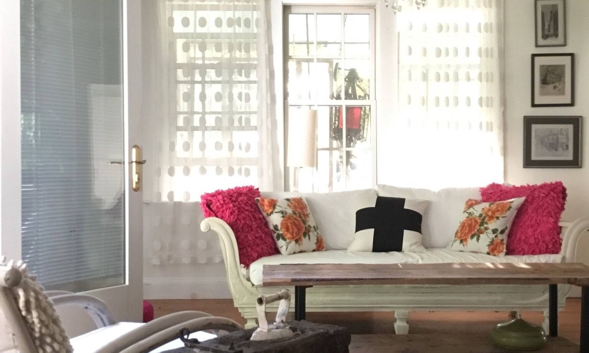 Bristol Cottage | Artsy boho style neclectic quirky cottage