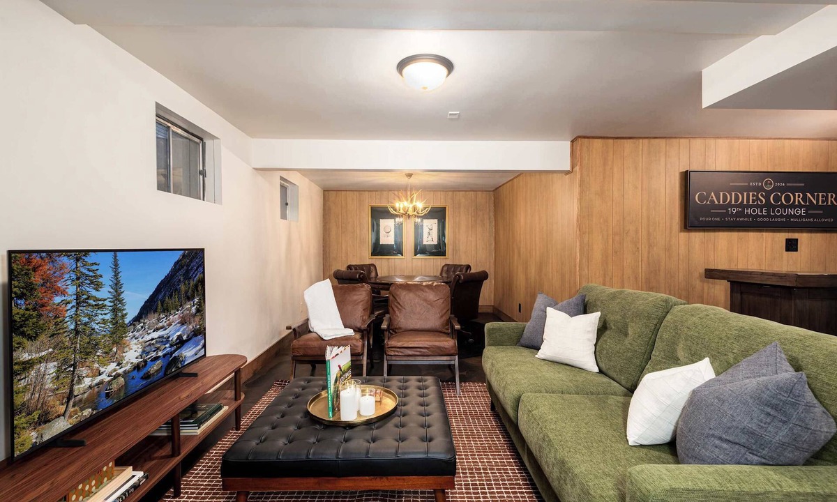 Arvada Plaza Area House | Arvada Retreat | Garage | Near Olde Town+Red Rocks