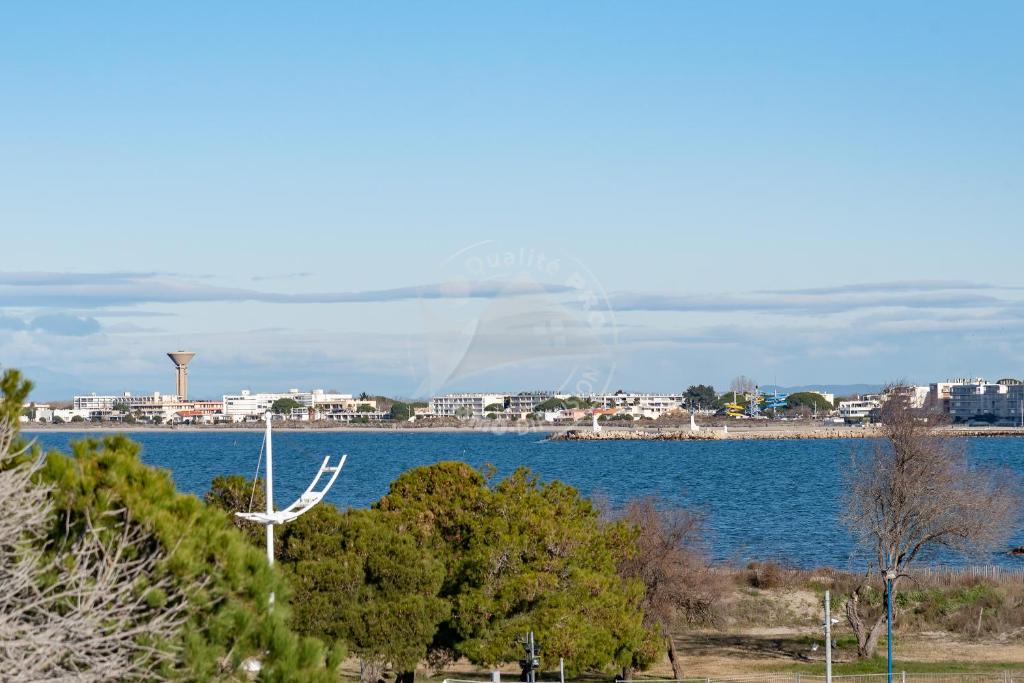 Le Grau-Du-Roi Apartment | AS9557 - Studio vue sur la mer avec parking privé proche centre ville