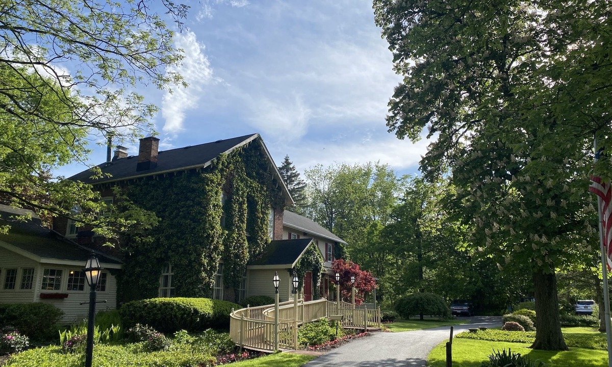 Clarence Bed & Breakfast | Asa Ransom House