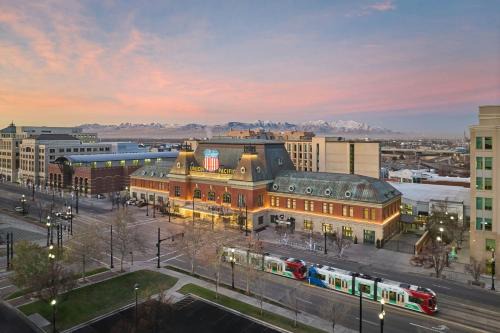Downtown Salt Lake City Hotel | Asher Adams, Autograph Collection