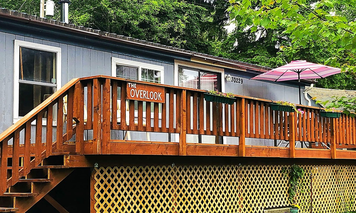 Ashford House | Ashford 3 bdrm/2 bath, adjacent to Rainier BaseCamp