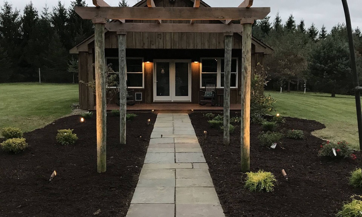 Hamilton House | Ashling Acres