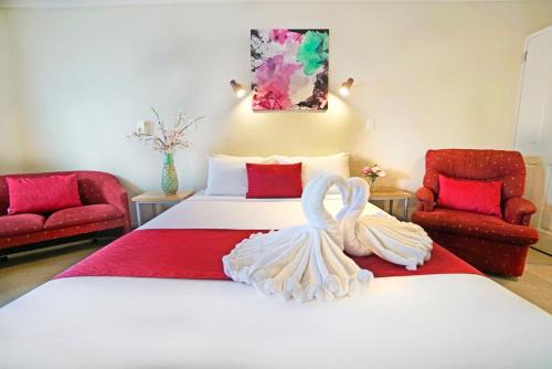 Hamilton Lake Hotel | Ashwood Manor Motor Lodge