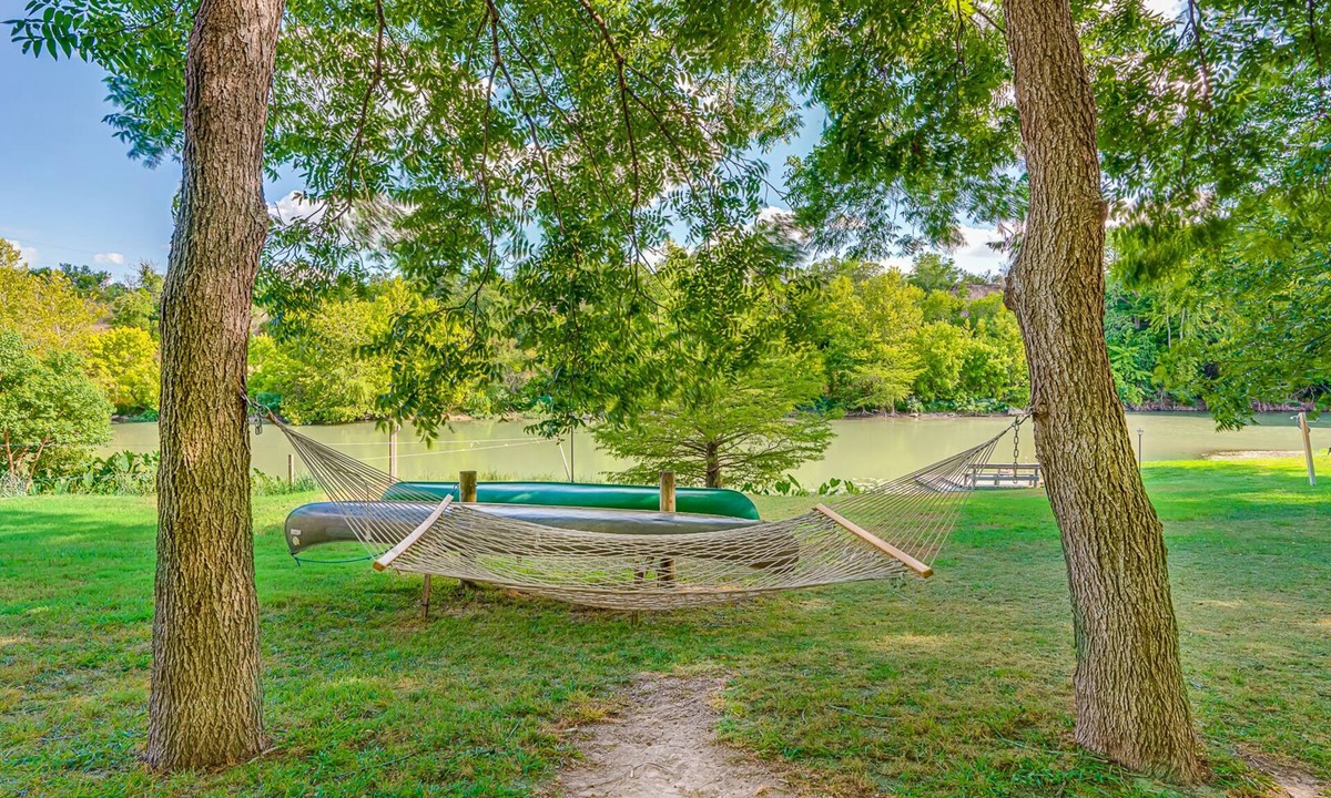 New Braunfels House | Ask for 20% Off, Cozy Home, Riverfront, Nature