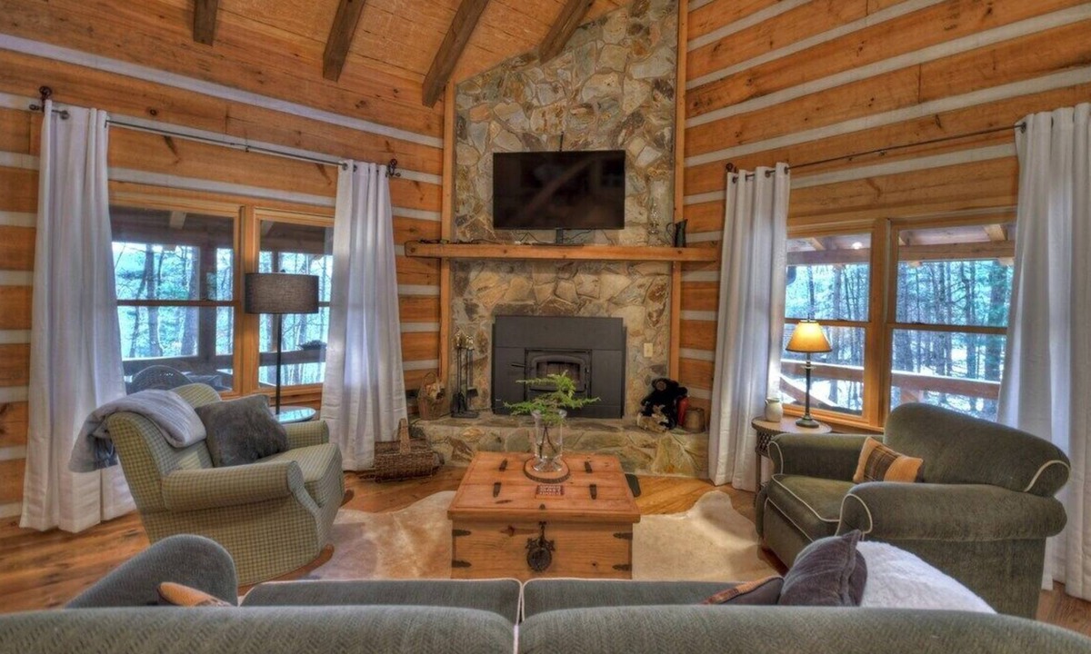 Dial Cabin | Aska Gypsy - Book 2 get 3rd night free!
