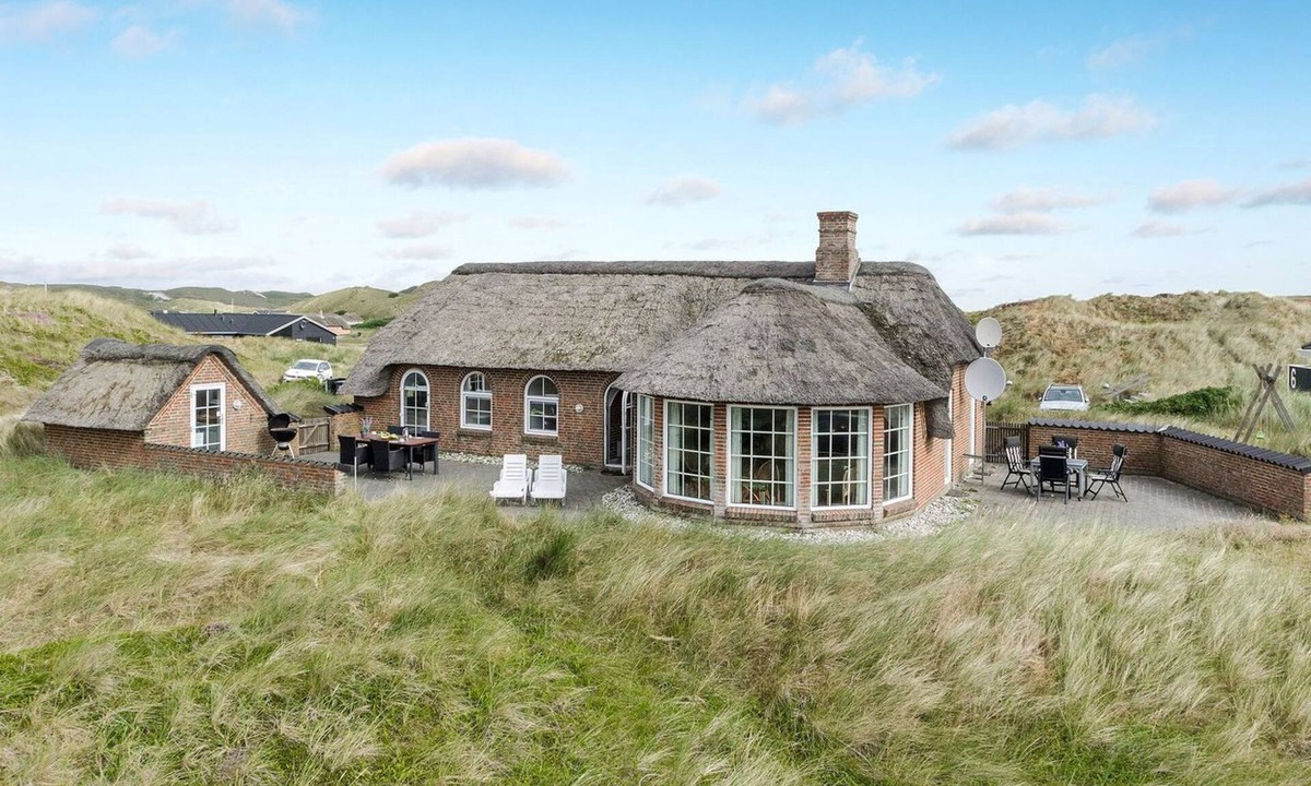 Haurvig House | "Aslaug" - 500m from the sea by Interhome