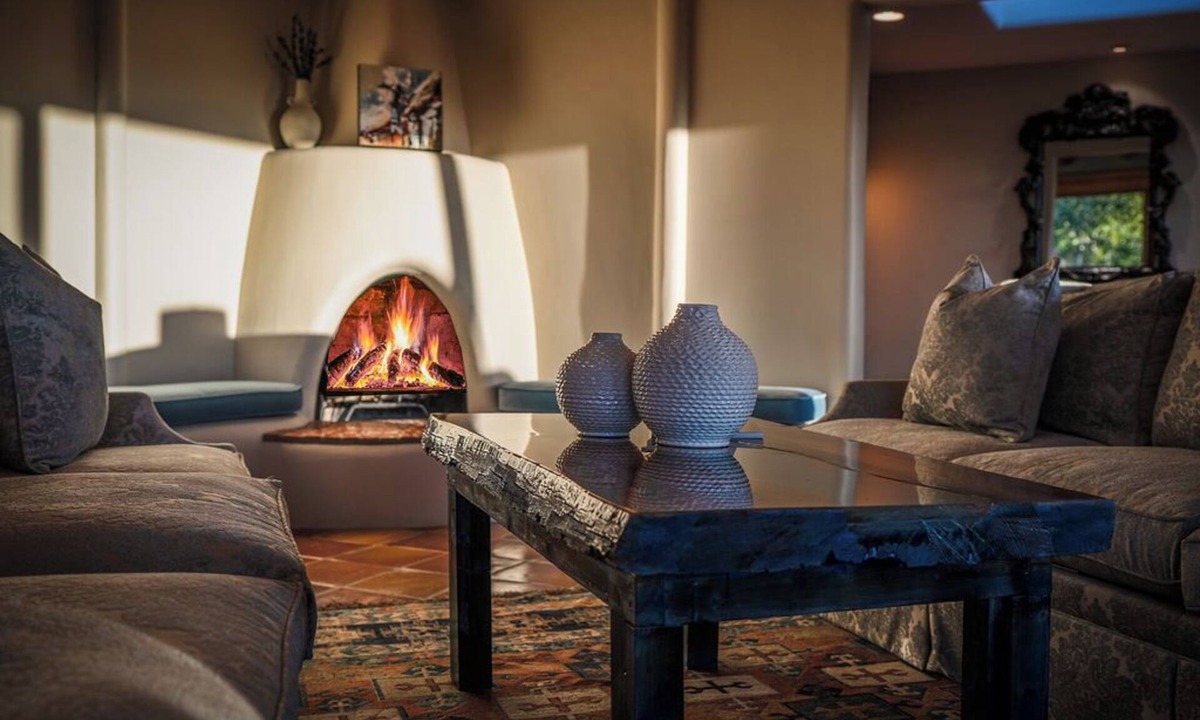 Northeast Santa Fe House | Aspen Crest Retreat | Ski, Trails, Pool Table, Ping Pong
