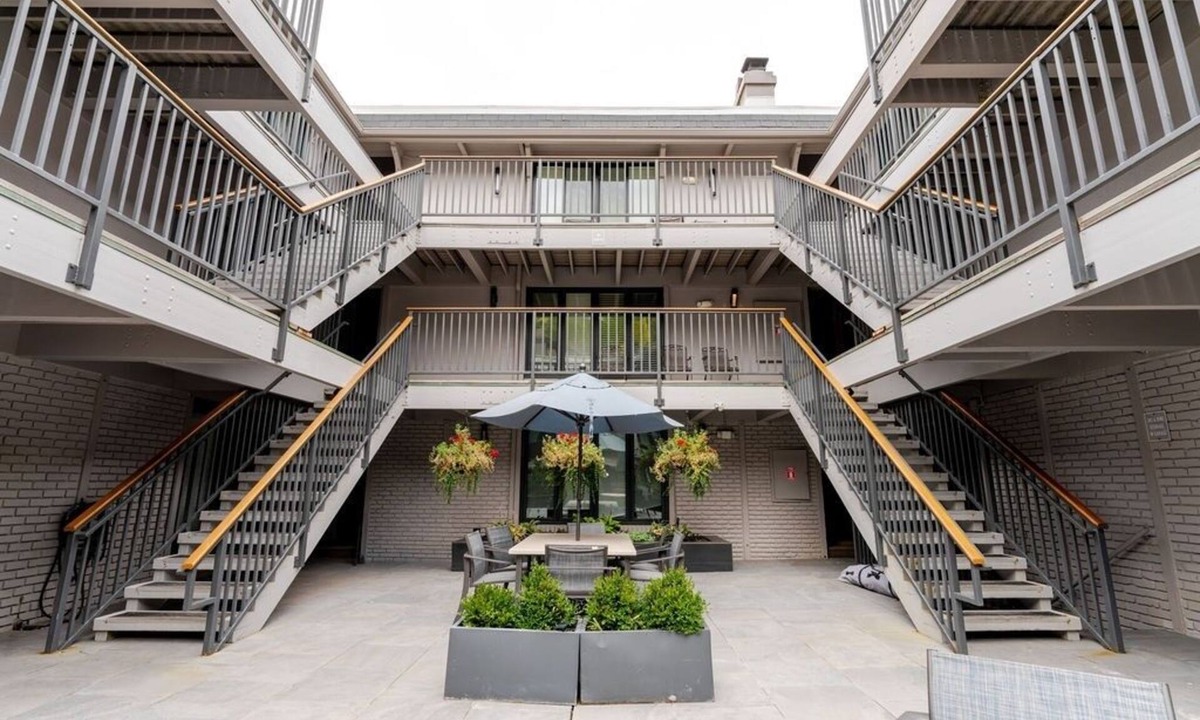 Aspen Condo | Aspen Downtown 2BR Ski Condo w/Fireplace - CD 17