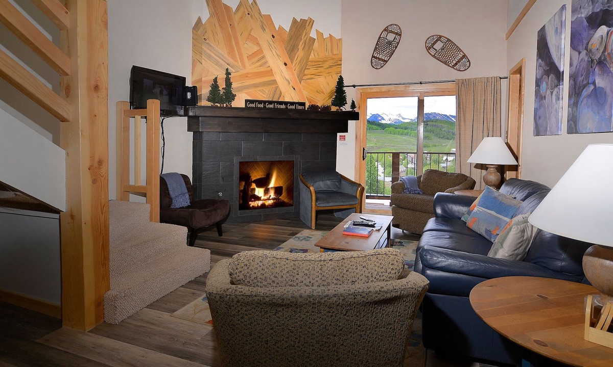 Mount Crested Butte Condo | Aspen Grove, Ski in/out, Hot Tub, Pet Friendly