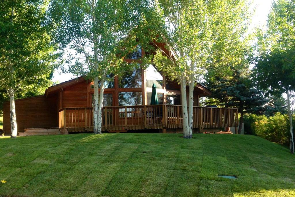 Harbor Village House | Aspen Hideaway Cabin