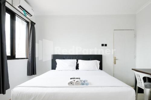 Sinduadi Hotel | Aster Triplets Guest House JCM Mitra RedDoorz