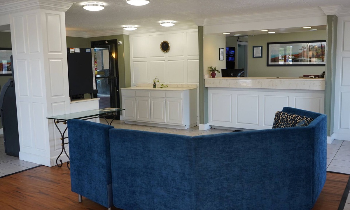 Danville Hotel | Astoria West