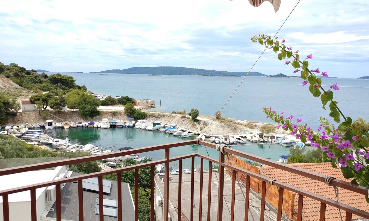 Okrug Donji Apartment | Astramaris Apartments