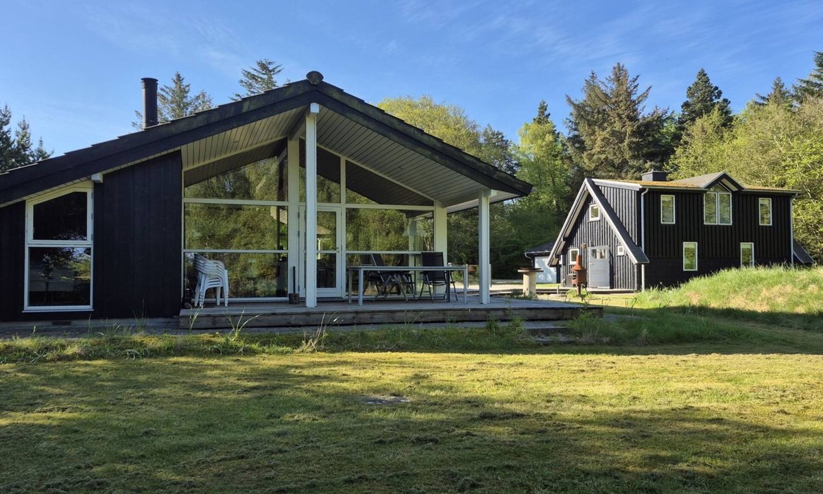 Fur House | "Aswarth" - 50m to the fjord by Interhome